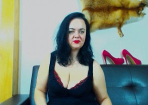 Immediate chat with  Luton strip cam ex-gf CherryXLady While I'm Toying with myself