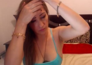 Dating chat with  Allymena XXX cam doll CrisHotLatin While I'm Toying with myself