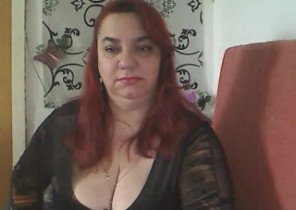 Rude chat with  Tain XXX masturbation dame HotFoxyLady While I'm Showing my cooch