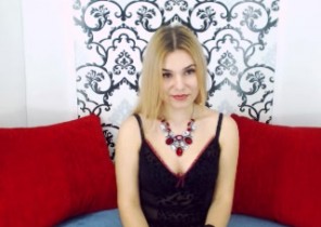 Online chat with  Whitworth 1-2-1 sexy time girl BrittaR While I'm Getting naked