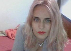 Iphone chat with  Devizes 1 on 1 cam sex babe dannyhotty69 While I'm Showing my cooter
