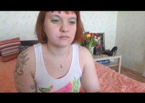 Iphone chat with  Tobermory XXX cam ex-gf LindaJolie While I'm Unclothing