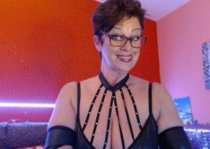 Appetizing chat with  Manchester dirty cam nymph Bettina While I'm Getting naked