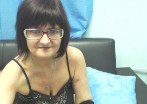 Personal chat with  Falmouth 1 on 1 cam sex babe Lycisia While I'm Playing with myself