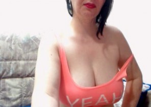 Super-fucking-hot chat with  Weston super Mare 121 sex chat doll TanniaX While I'm Fingering my ass