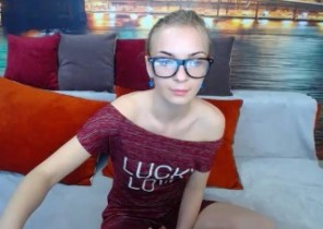 Local chat with  Epsom 1-2-1 sexy time lady AnabelBlond While I'm Fingering my ass