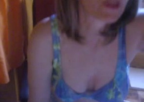 Android chat with  Exeter cam cockslut Sensuella While I'm Stroking my vag