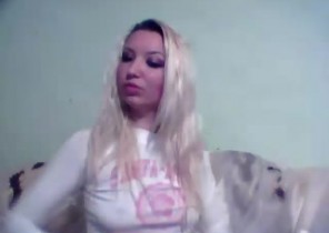 Sizzling chat with  Crickhowell 121 adult chat lady WetOlivia While I'm Toying my asshole