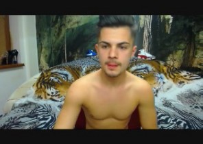 Single chat with  Innerleithen cam2cam woman AndyMarlow While I'm Fingering
