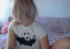 X-rated chat with  Bodmin Mutual Masturbation babe DreamMila69 While I'm Showcasing my muff