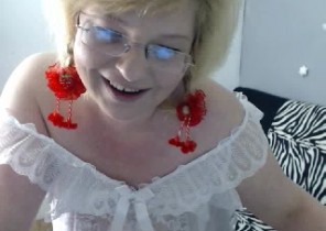 Very Scorching chat with  Malton cam2cam woman JuliParker While I'm Toying my asshole