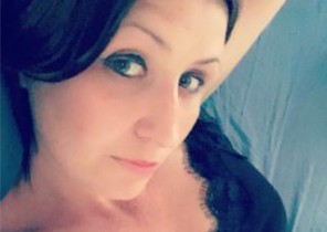 Red-hot chat with  Castleford 121 cam fun ex-gf ChoupiSexi While I'm Frigging