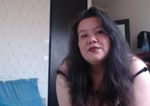 X-rated chat with  Sheffield cam2cam slapper FelindraXBBW While I'm Fingering my ass