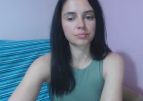 Gang chat with  Knighton 1 on 1 cam sex babe CrazyAngelX While I'm Toying with myself