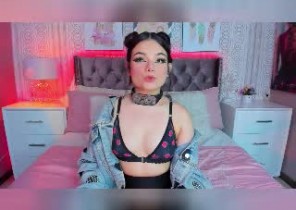 Edible chat with  Tobermory XXX masturbation lady HonnieWhite While I'm Toying my asshole