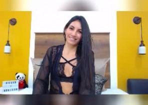 Torrid chat with  Cambridge 1 on 1 cam sex slapper ManuelaVega While I'm Fingering my ass