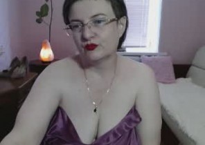 X-rated chat with  Herne Bay 121 adult fun lady MargieEvans While I'm Frolicking my asshole