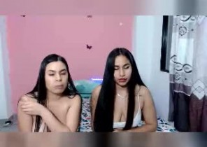 Iphone chat with  Swansea 121 sex chat nymph CaelyAndMarie While I'm While you jerk